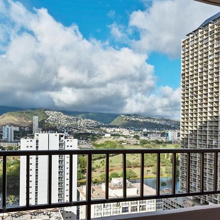Private One Bedroom Condo, With Corporate Rental Car Savings Code Included, Free Onsite Parking ホノルル エクステリア 写真